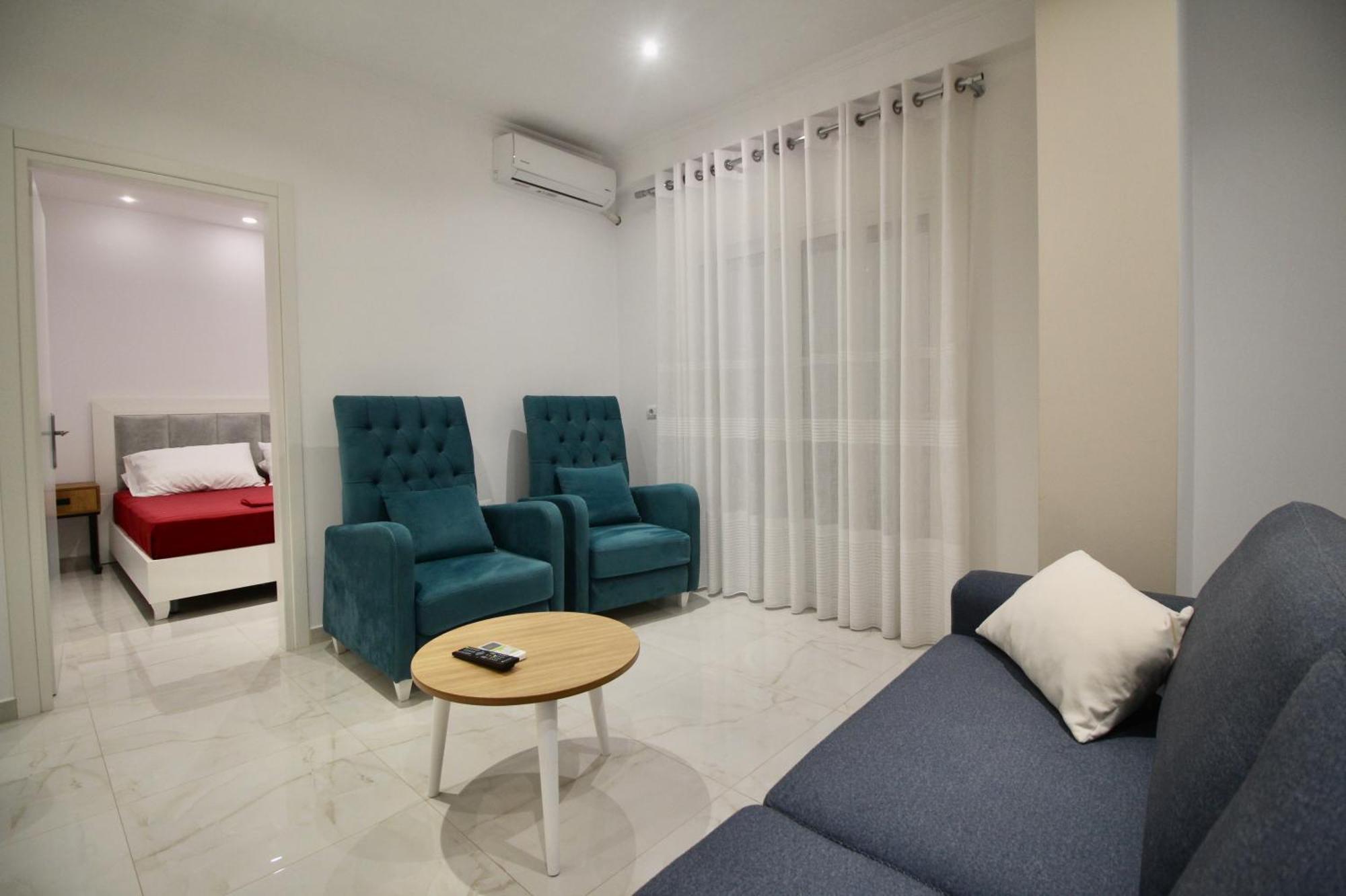 Sela Apartments Саранде Екстериор снимка