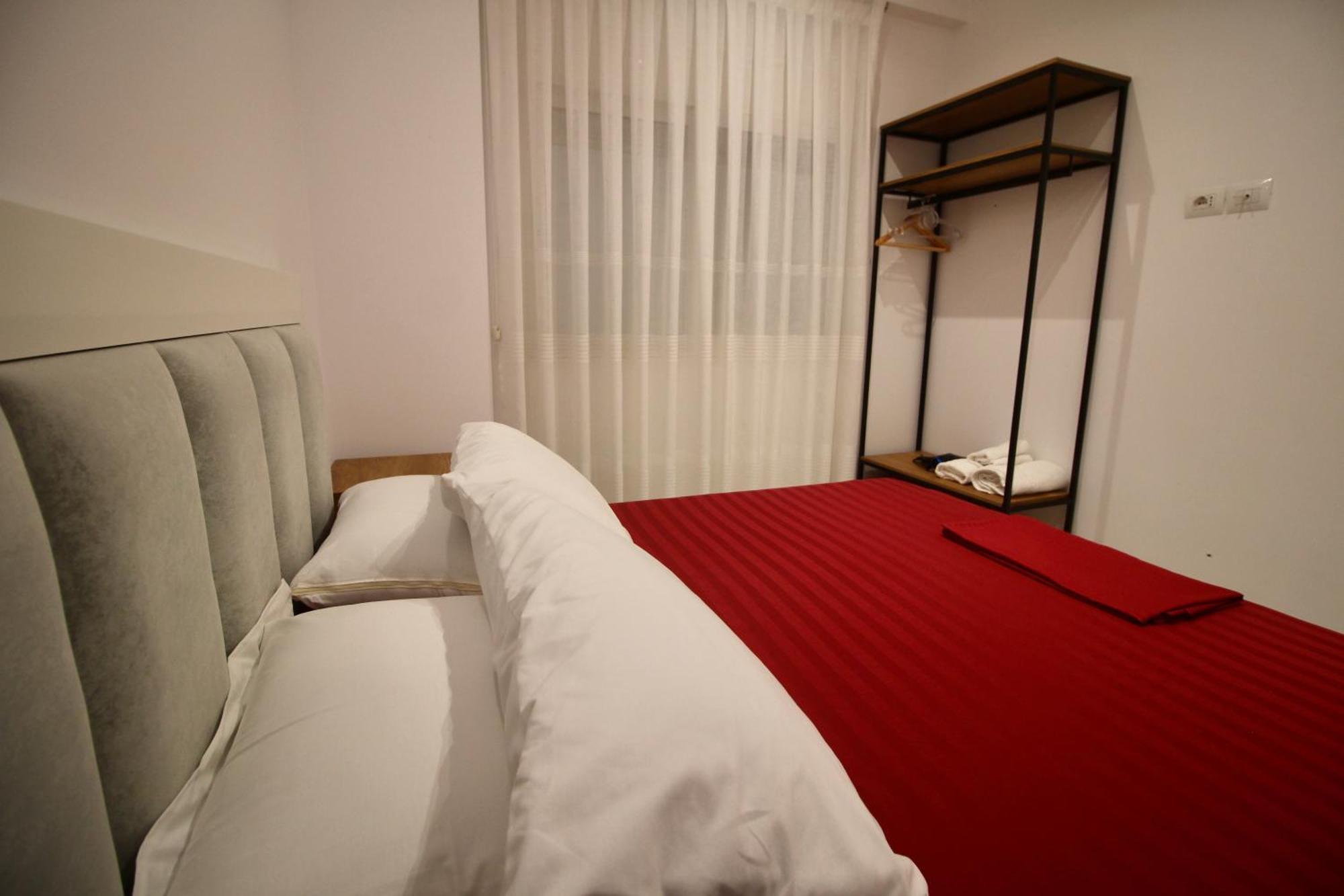 Sela Apartments Саранде Екстериор снимка
