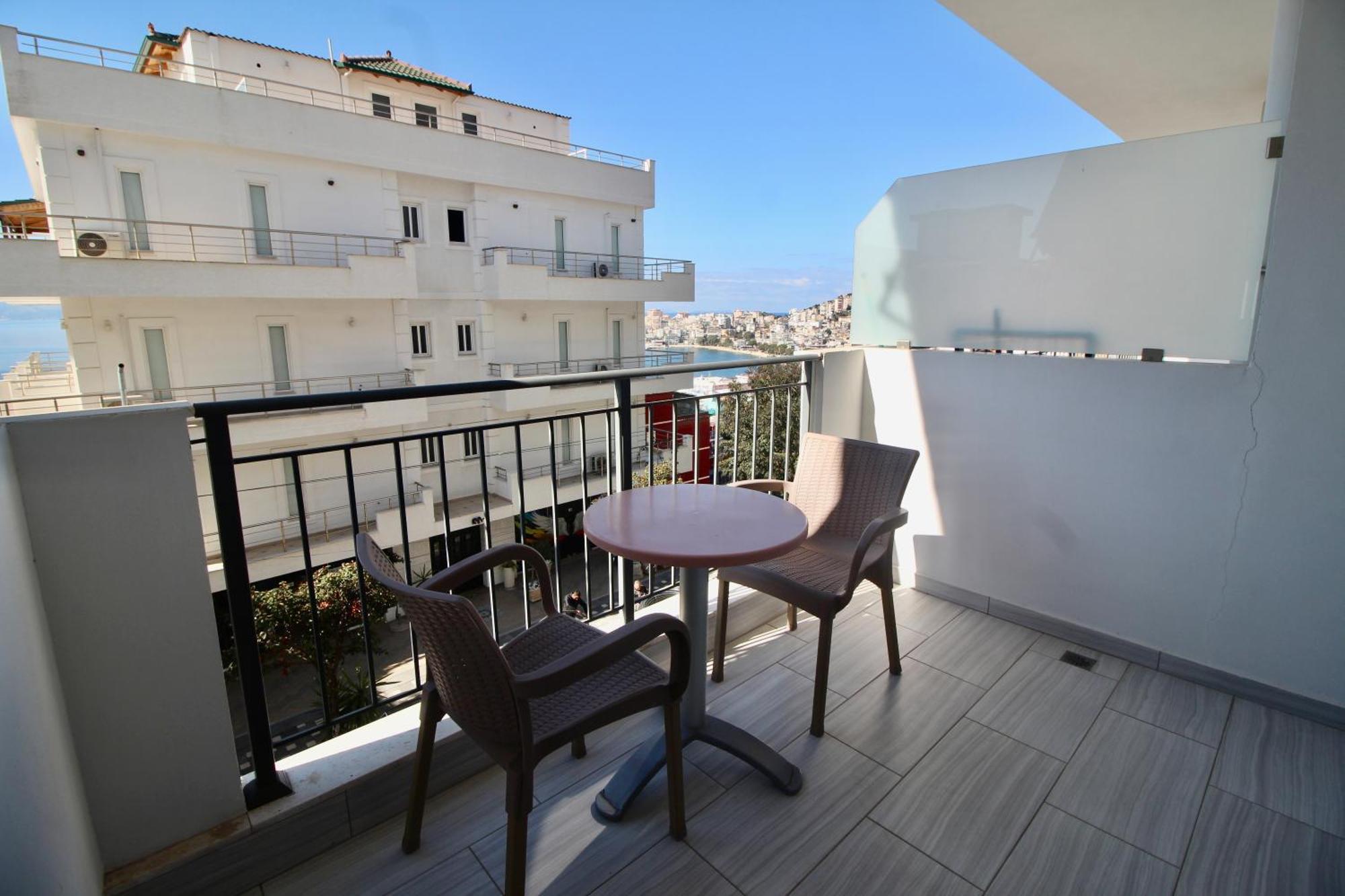 Sela Apartments Саранде Екстериор снимка